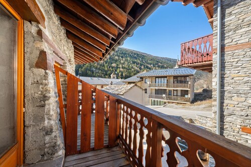 Appartement "Les Chardons" avec vue sur les montagnes, balcon et Wi-Fi