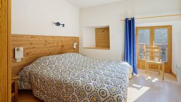 1 dormitorio, tabla de planchar con plancha, wifi gratis