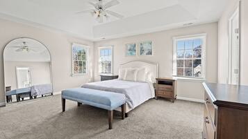 3 bedrooms, in-room safe, WiFi, bed sheets