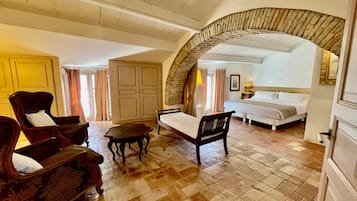 2 chambres, fer et planche Ă repasser, Wi-Fi gratuit, draps fournis