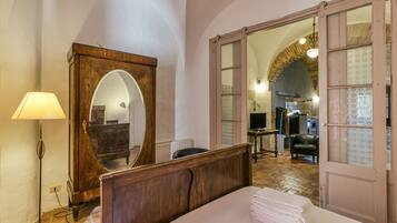 2 chambres, fer et planche Ă repasser, Wi-Fi gratuit, draps fournis