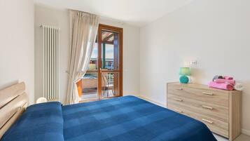 2 camere, ferro/asse da stiro, Wi-Fi gratuito, lenzuola