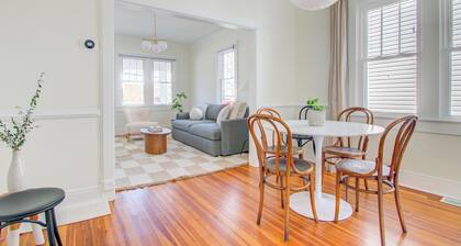 Charming 3-bedroom bungalow with AC, fitness room, WiFi in Fredericksburg