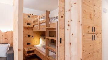 2 habitaciones, wifi gratis y ropa de cama