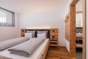 2 habitaciones, wifi gratis y ropa de cama 