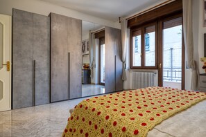 2 habitaciones, tabla de planchar con plancha y wifi gratis