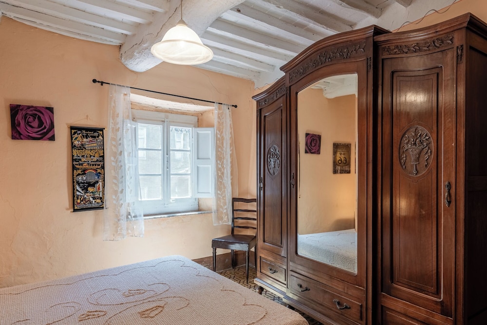 Casa Vacanze 'Casa Rosa' Con Terrazza Privata, Giardino Privato E Wi-fi - Pontedera