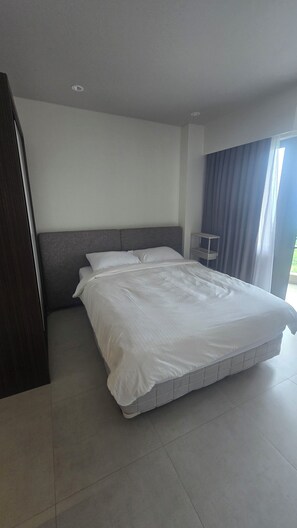 1 quarto, roupa de cama