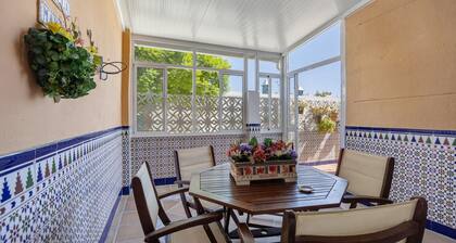 Apartment 'Los Mellis' with Private Terrace, Wi-Fi and Air Conditioning