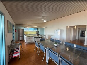 Dining - Fish Tales - Absolute Waterfront Toogoom-Sleeps 12-14-Air Con-Wi-Fi-Pets (Toogoom)
