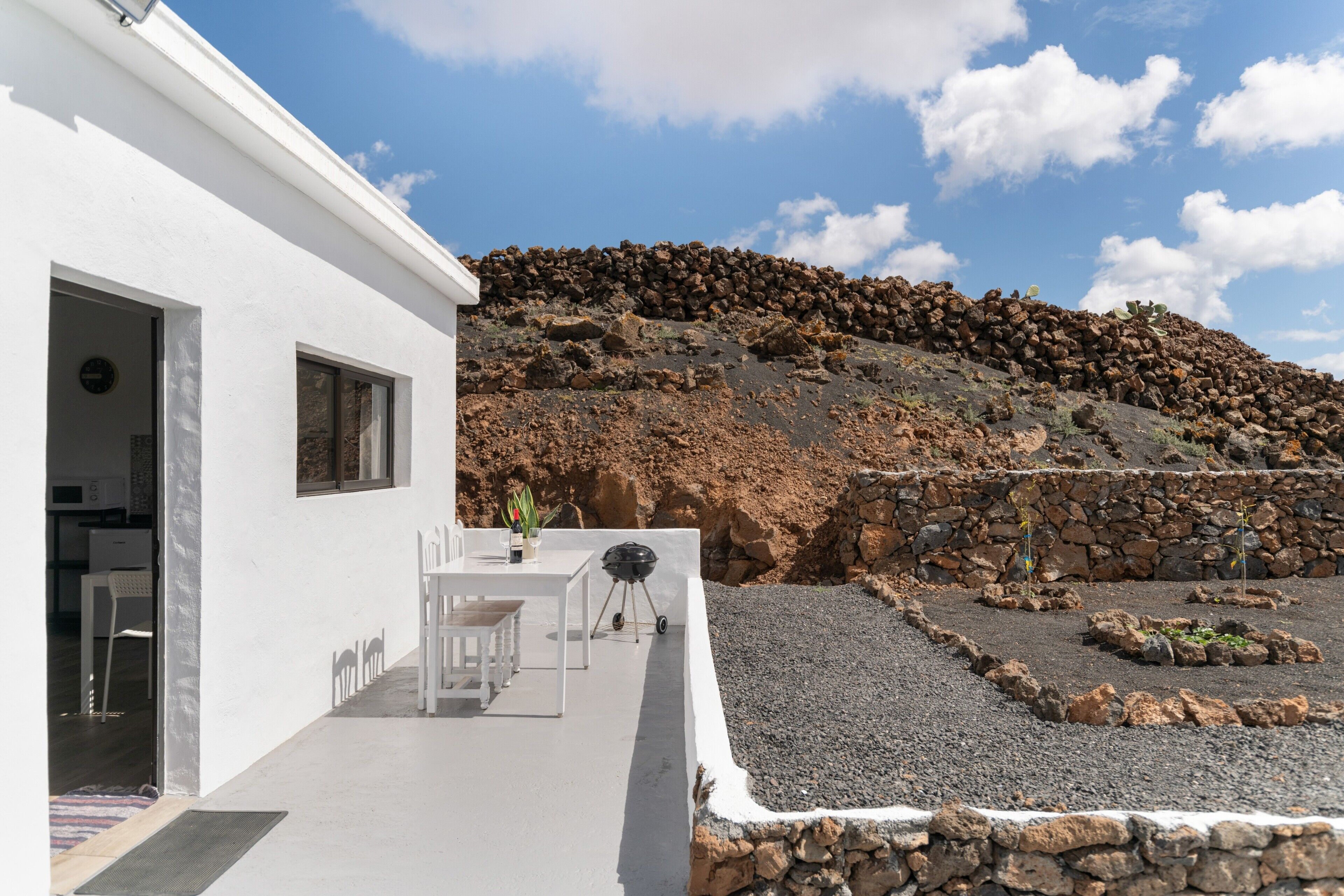 屋外ダイニングエリア