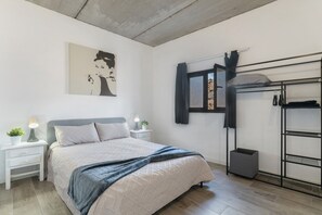 1 dormitorio y ropa de cama