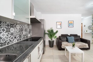 Interior - Vacation Apartment 'Paradise - El Medano' with Wi-Fi (El Médano)