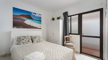 2 camere, ferro/asse da stiro, Wi-Fi gratuito, lenzuola