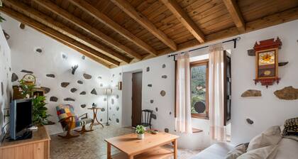 Maison rurale 'El Balcón De Petra' avec vue sur la mer, terrasse privée et Wi-Fi