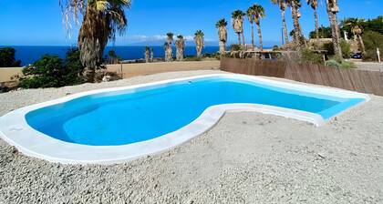 Vacation Home 'La Casa Del Caballo' with Sea View, Private Pool and Wi-Fi