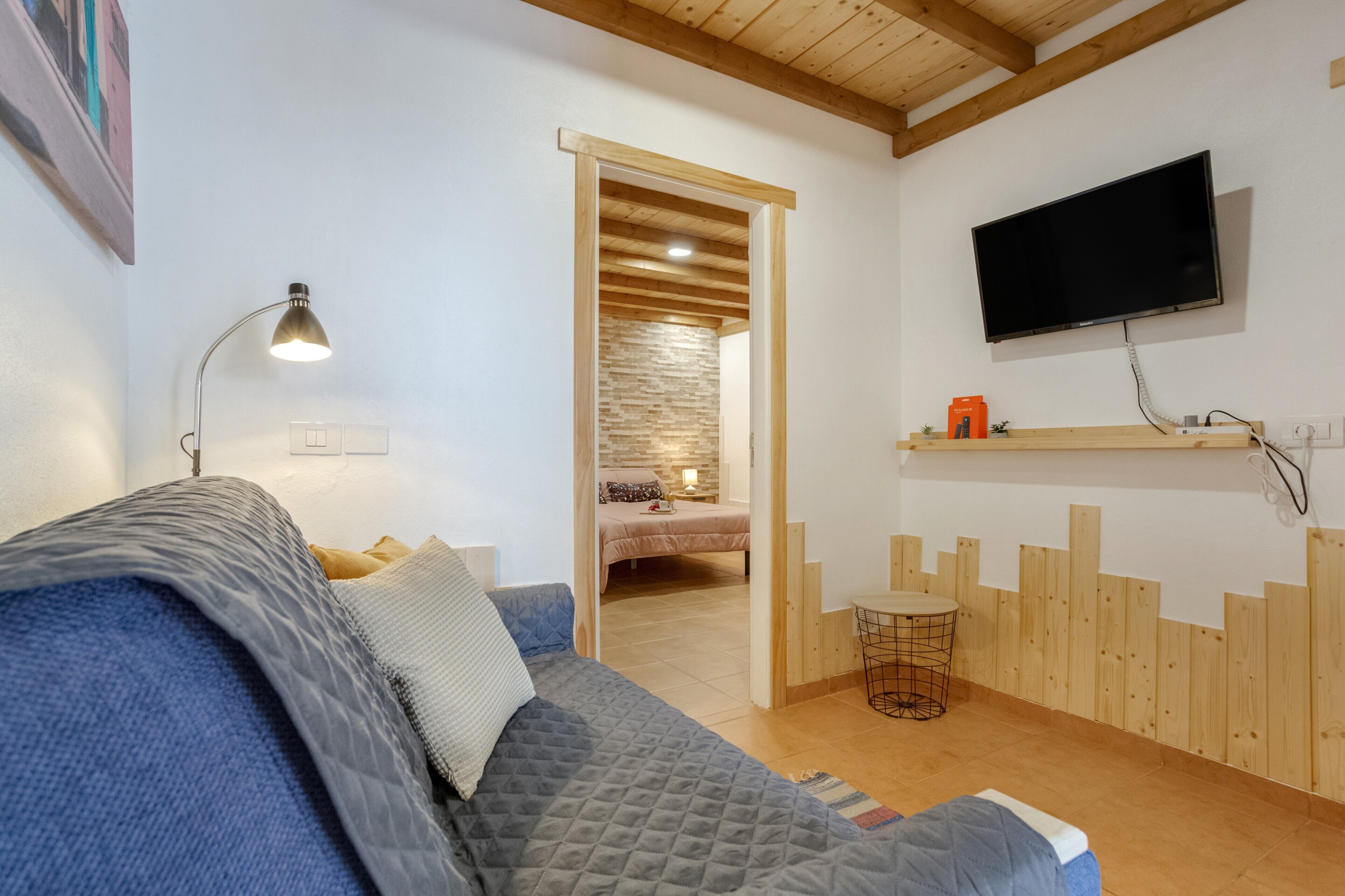 1 chambre, fer et planche à repasser, Wi-Fi gratuit, draps fournis