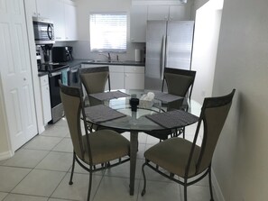Dining - Best Beach Vacation (Bonita Springs)