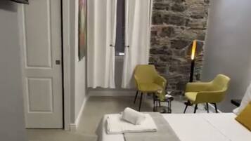 2 camere, Wi-Fi gratuito, lenzuola