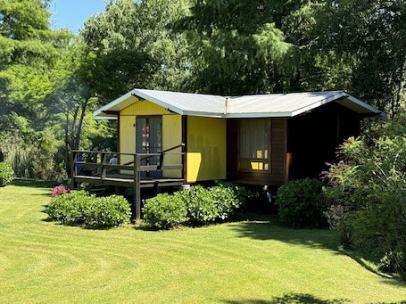 2 bedrooms, down comforters, individually decorated