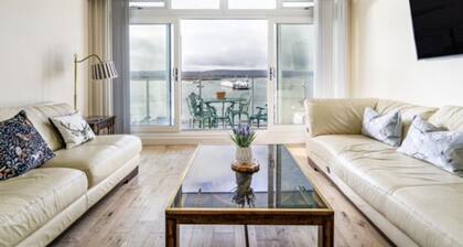 Sandbanks waterfront flat with panoramic views over Poole Harbour