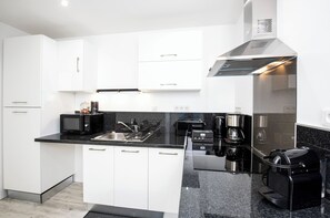 Fridge, microwave, oven, stovetop