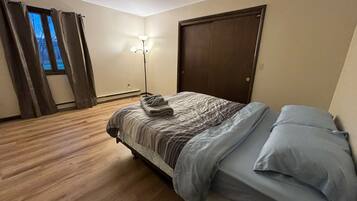 2 bedrooms, WiFi, bed sheets