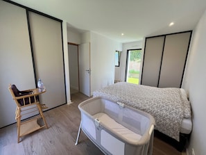 5 bedrooms, iron/ironing board, travel cot, WiFi - Villa in Larmor-Baden, swimming pool, pôele and pétanque court 100m from the sea (Larmor-Baden)