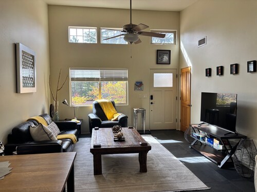 Private condo in the heart of charming Uptown Sedona