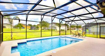 Ref 98. Beautiful villa, own pool, gated Resort near Disney