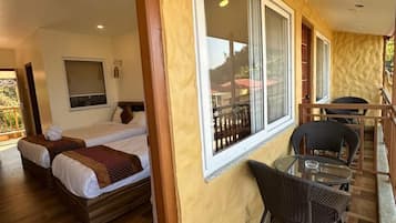 Superior Twin Room | In-room safe, desk, laptop workspace, blackout curtains