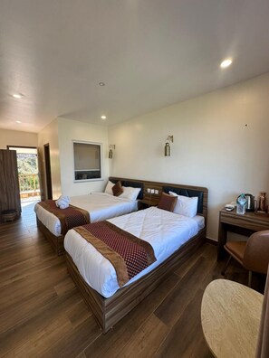 Superior Twin Room - Mattikhan Mountain View Resort (Pokhara)