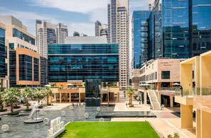 Apartment - Elite LUX Holiday Homes - Modern Comfort Studio in Business Bay Dubai (Dubai)