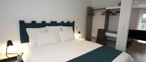 1 bedroom, iron/ironing board, free WiFi