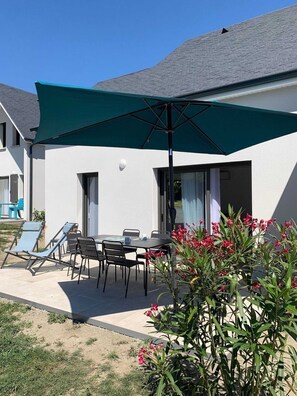 Outdoor dining - Gîte les Edelweiss - Fleurs des Pyrénées (Argelès-Gazost)