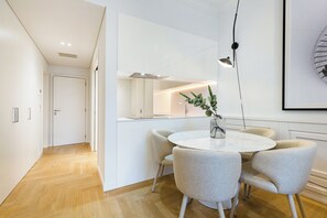 Dining - Brand new Aparment with Wifi in the center of Lisbon. (Lisboa)
