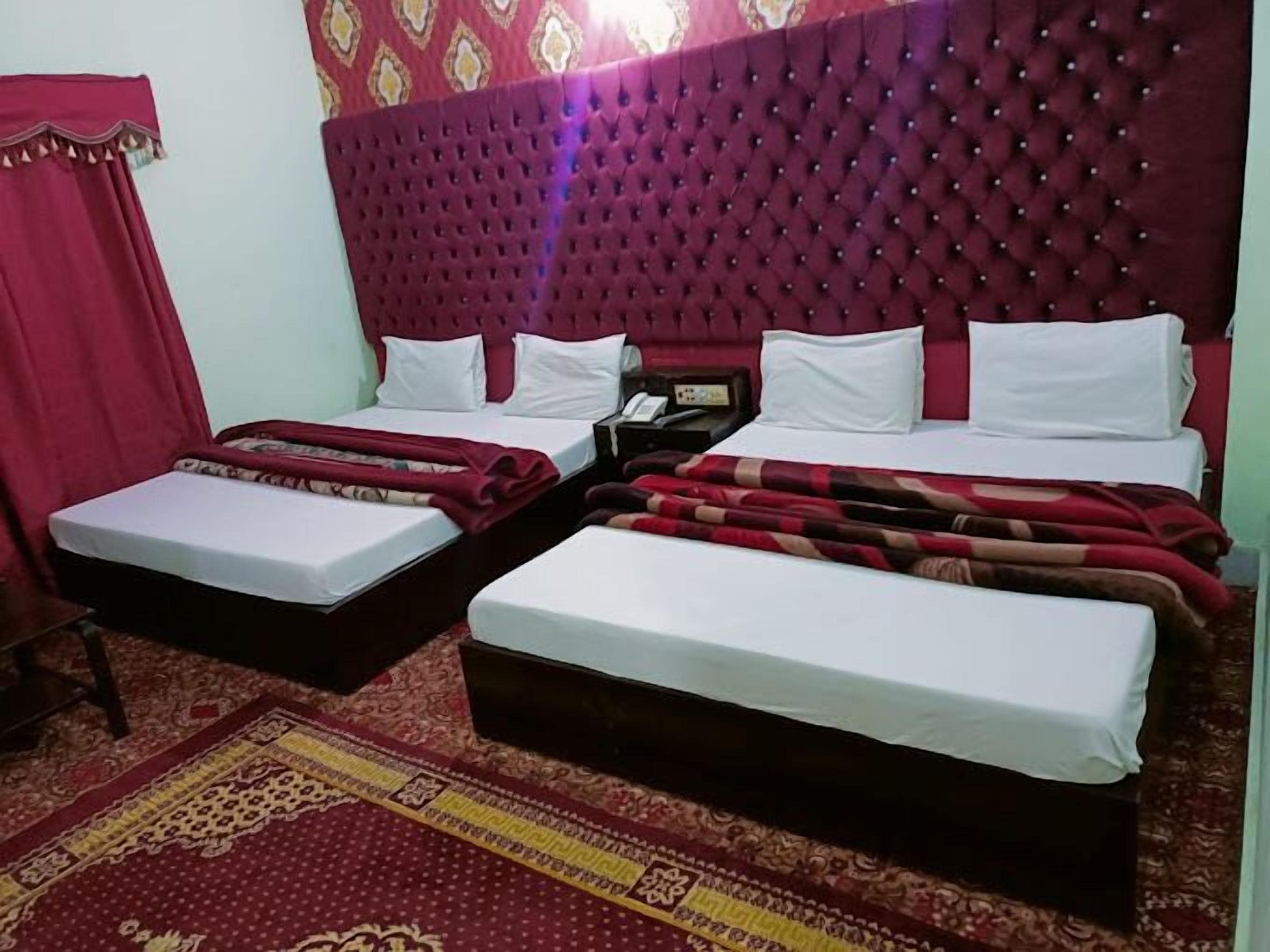 Deluxe Double Room | Soundproofing, iron/ironing board, free WiFi