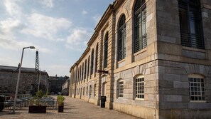 Hair dryer, towels, soap, shampoo - Timeless Quarters within Royal William Yard (Plymouth)