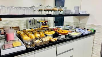 Desayuno buffet incluido todos los días