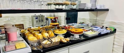 Dagelijks ontbijtbuffet inbegrepen