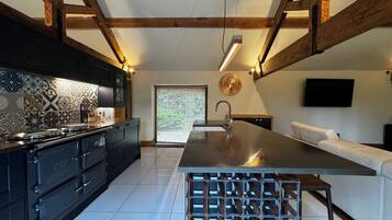 Refrigerador, horno, parrilla de estufa y lavavajillas