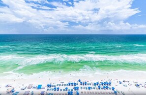 On the beach - Stunning 5-Star Condo, #1608 at Seychelles Beach Resort! (Panama City Beach)