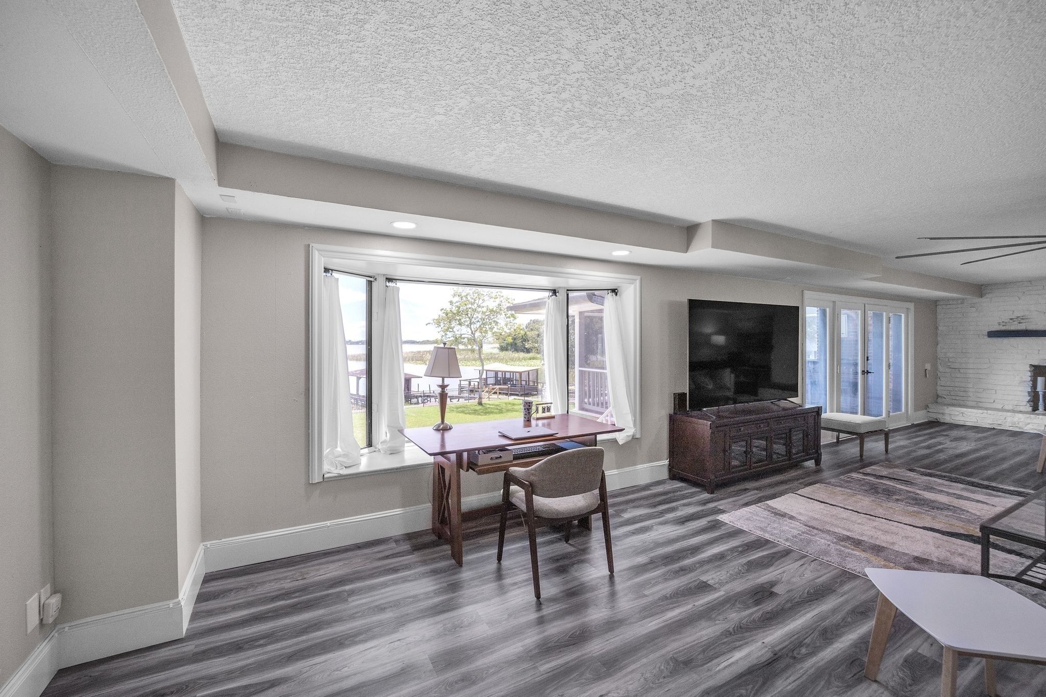 المنشأة من الداخل