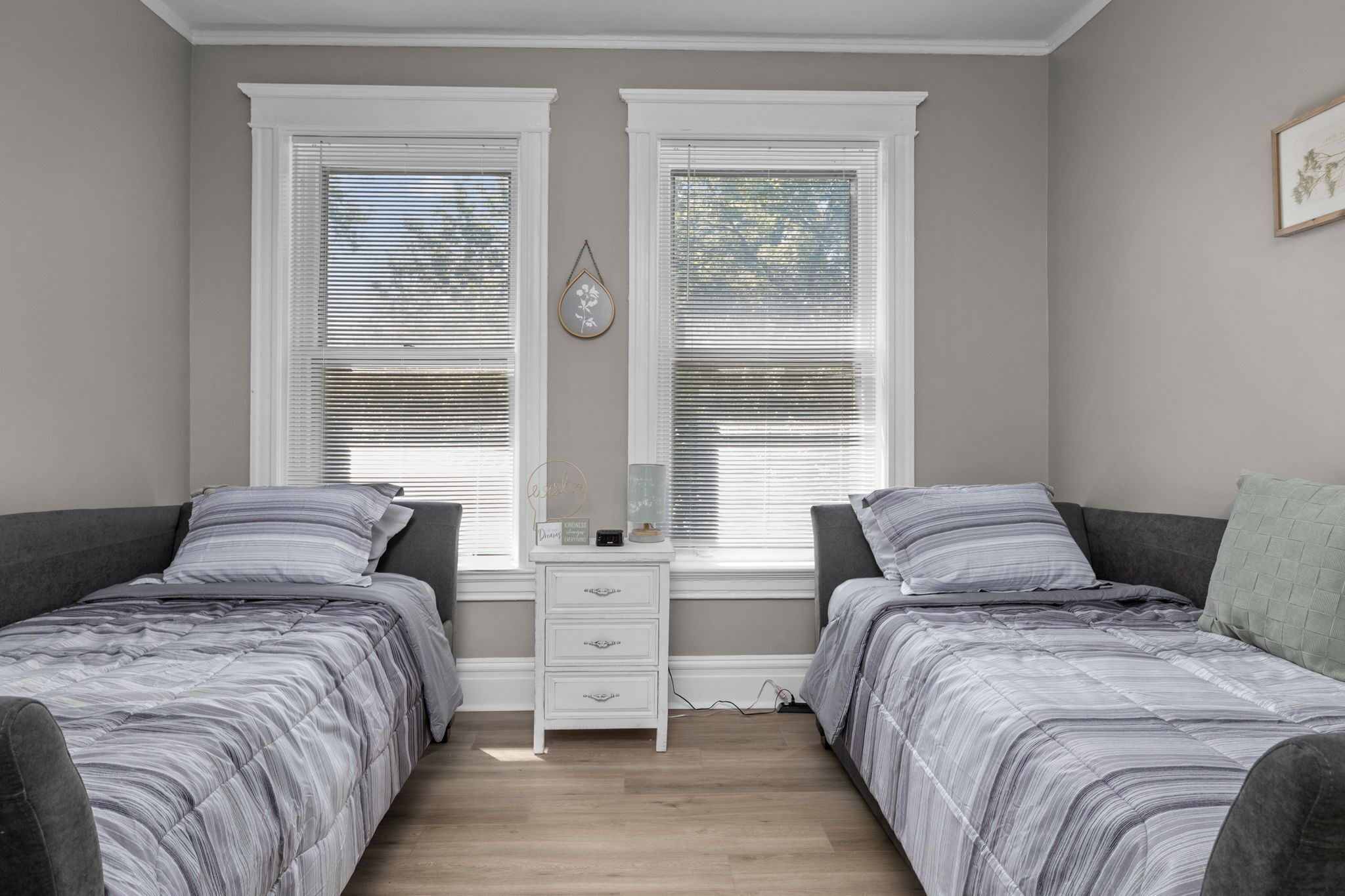 3 bedrooms, desk, iron/ironing board, free WiFi