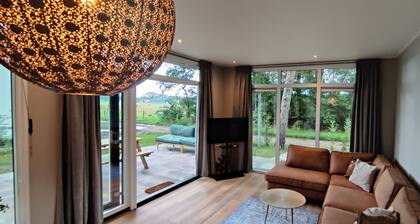 Forest Lodge 111 + Hot tub Het Groene Hert