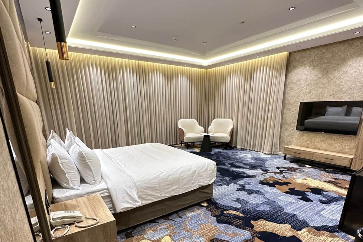 Basic Studio | Premium bedding, minibar, bed sheets