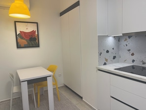 Fridge, microwave, oven, stovetop - Athens Museum Apartment  (Athina)