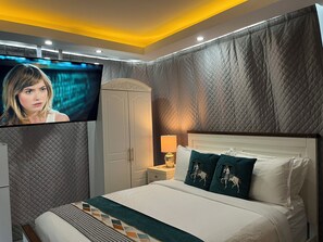 3 bedrooms, iron/ironing board, WiFi, bed sheets - Waterfront 3-bedrooms Villa in Providenciales (Providenciales)