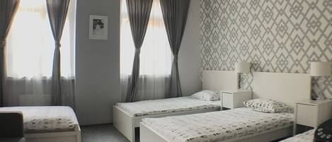2 bedrooms, iron/ironing board, free WiFi, bed sheets