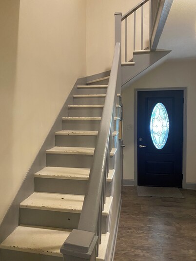 Cute Home in Downtown Florence - 4 BR, 2 BA, WiFi, Pet Friendly!